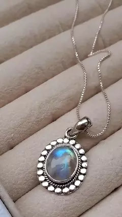 Imagen de Collar Flower - Piedra de la Luna y Plata 925