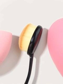 Kit Limpia Brochas + Brocha Oval + Esponja Blender - comprar online