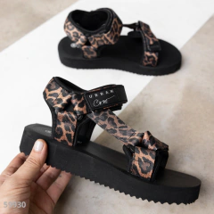 SANDALIAS URBAN COW TANGER LEOPARDO en internet