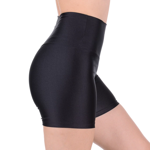 Short Curto Fitness Cirrê Cós Alto Preto Summer Soul - comprar online