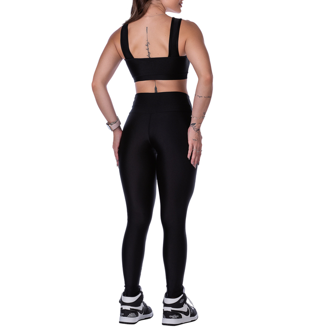Conjunto Fitness Preto - Conforto e Performance para Atividades Intensas - comprar online