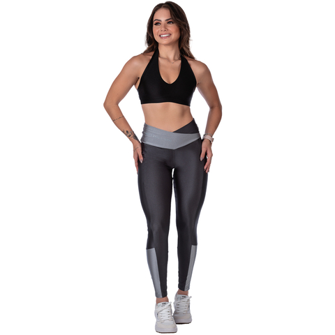Top Fitness Frente Única com Decote Estiloso e Bojo RemovÍvel Preto - Elegância no Treino - loja online