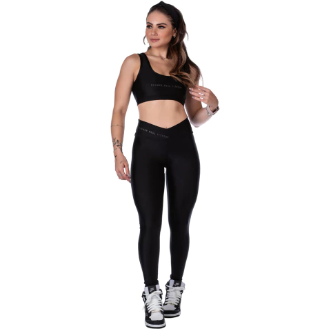 Conjunto Fitness Preto - Conforto e Performance para Atividades Intensas - comprar online