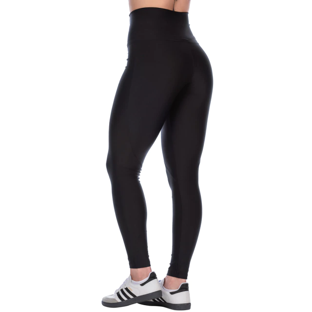 Calça Legging Fitness com Cintura Alta Preta Perfeita para Todos os Tipos de Corpo - comprar online