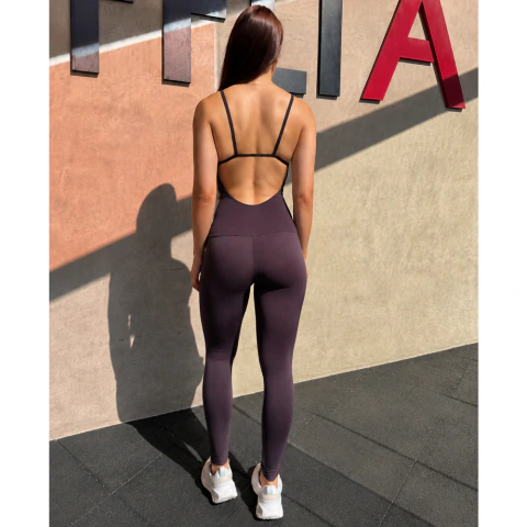 Macacão Longo Fitness Feminino Suplex Preto - Conforto e Estilo para Treinos - loja online