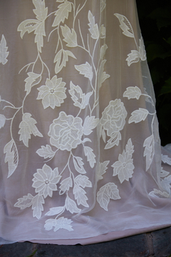 S0411 - GASA DE SEDA BORDADA - Sole Silva Telas de Novias ~ Bridal Fabrics