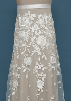 S0487 - TUL BORDADO CON FLORES