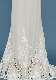 S0508- GASA DE SEDA GEORGETTE BORDADA CON GUIPIURE - comprar online