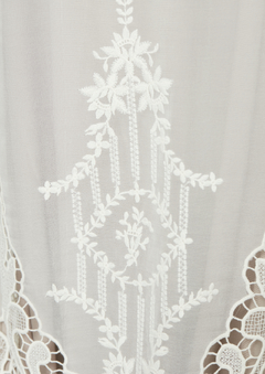 S0508- GASA DE SEDA GEORGETTE BORDADA CON GUIPIURE - Sole Silva Telas de Novias ~ Bridal Fabrics