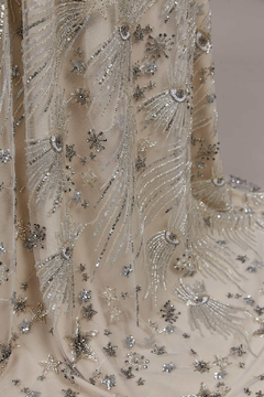 S0610 - TUL BORDADO CON LENTEJUELAS Y CANUTILLOS, PELTRE, SILVER Y OFF WHITE - (copia)