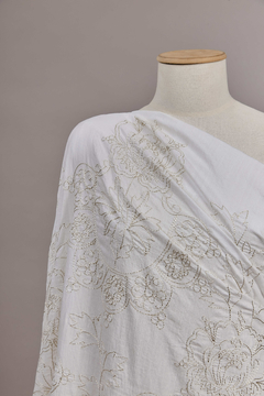 S0611 - SIMIL HILO BORDADO CON HILOS PLATINO - tienda online