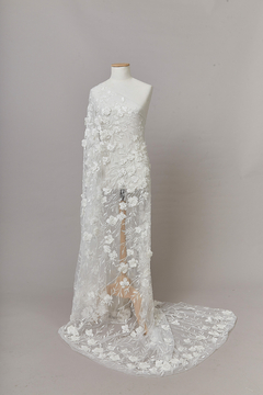 S0643 - TUL BORDADO CON LENTEJUELAS MOSTACILLAS Y FLORES 3D en internet