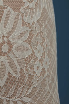 S0387 - ENCAJE CHANTILLY