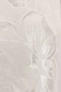 S0530 - GASA DE SEDA Y VISCOSA CON FLORES JACQUARD - Sole Silva Telas de Novias ~ Bridal Fabrics