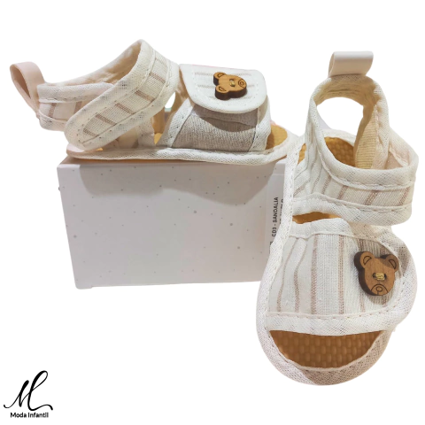 CAQUI SANDALIA BEBÊ COM CREPE DUPLO LISTRA MARROM COM BOTAO DE URSO EM MADEIRA - comprar online