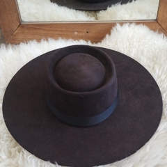 Sombrero Lagomarsino pelo ala 12. en internet