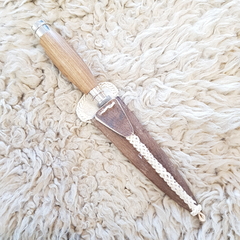 Cuchillo madera redonda y alpaca 14cm acero al carbono
