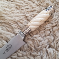 Cuchillo hueso y alpaca gallonado 14 cm en internet