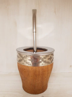 Mate algarrobo imperial con bombilla pico de loro en internet