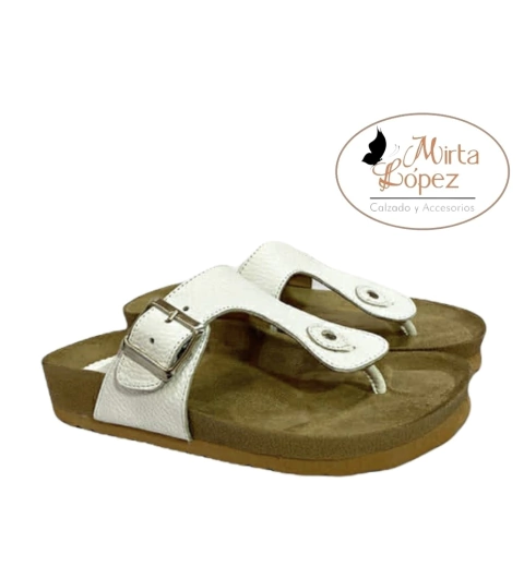 Ojotas con hebillas color blanco Del 35 al 45