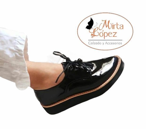 Zapatos de charol acordanados del 34 al 40