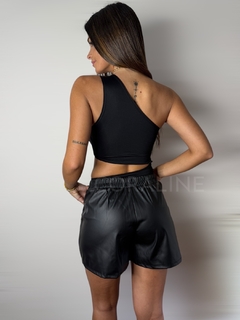 Short cuerina boton - Coraline