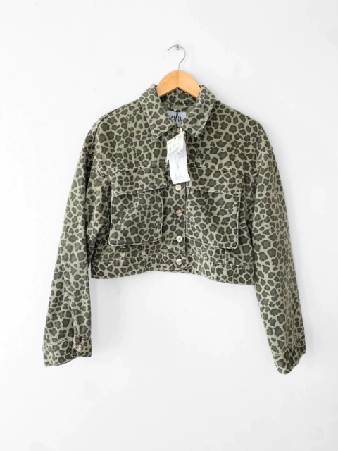 Campera ZARA - comprar online