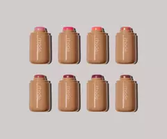 Rhode Pocket Blush The Natural Flush