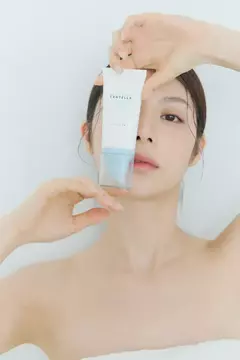 Skin1004 CENTELLA HYALU-CICA WATER-FIT SUN SERUM - tienda online