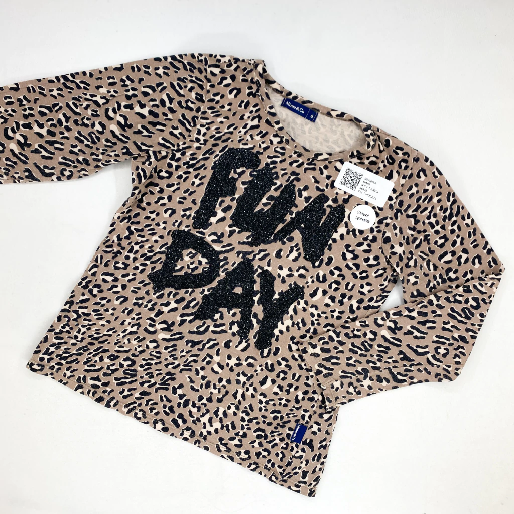 CON DETALLE / REMERA-MIMO-T 8