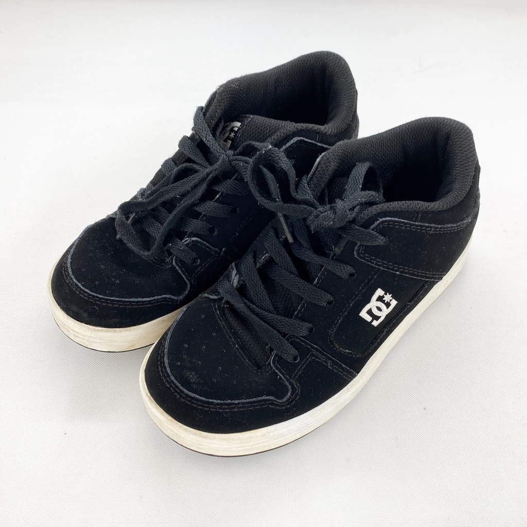 CON DETALLE / ZAPATILLAS-DC-NRO 34 EUR