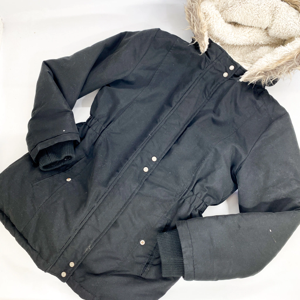 CON DETALLE / CAMPERA-ELV-12 AÑOS