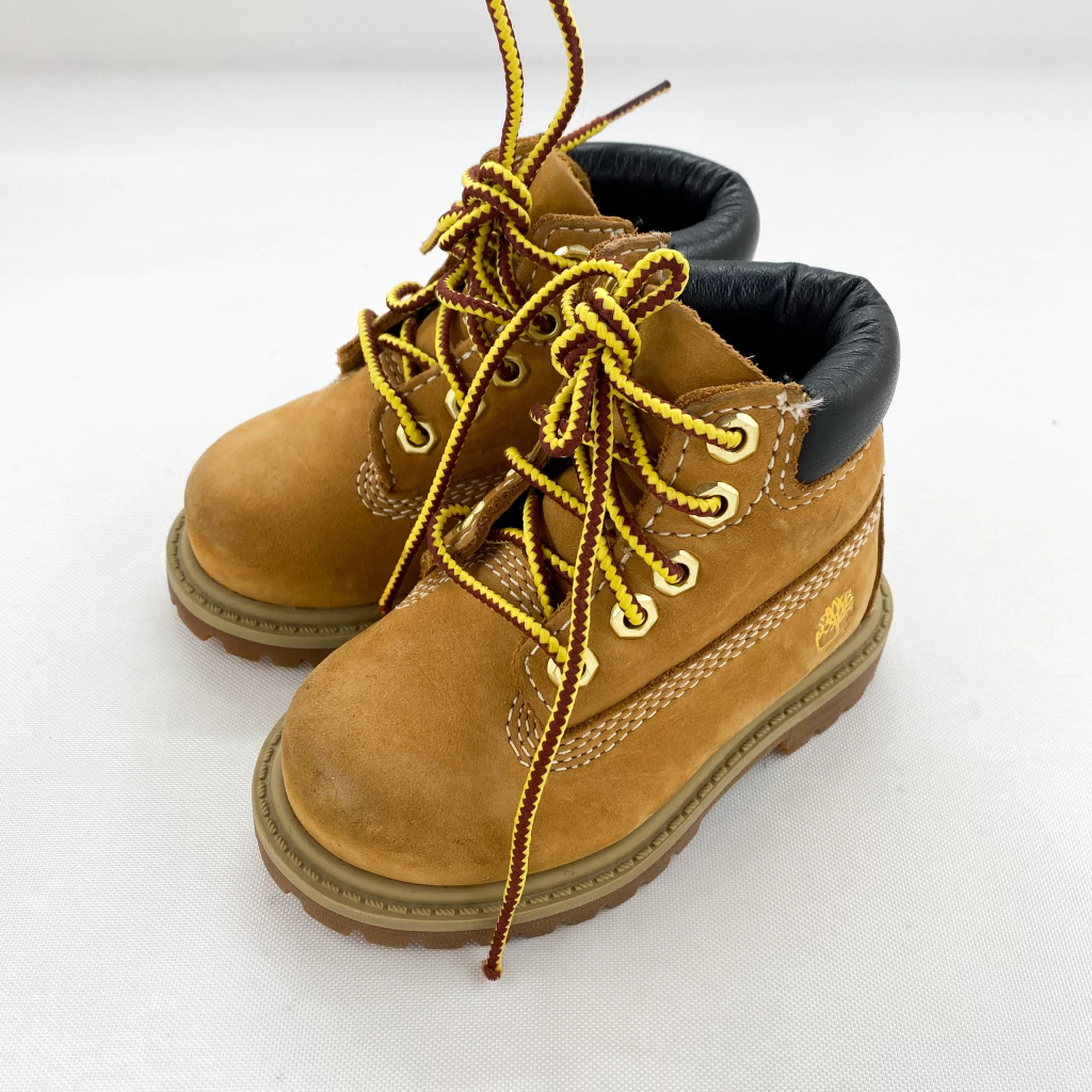 CON DETALLE / BOTAS-TIMBERLAND-NRO 20 EUR