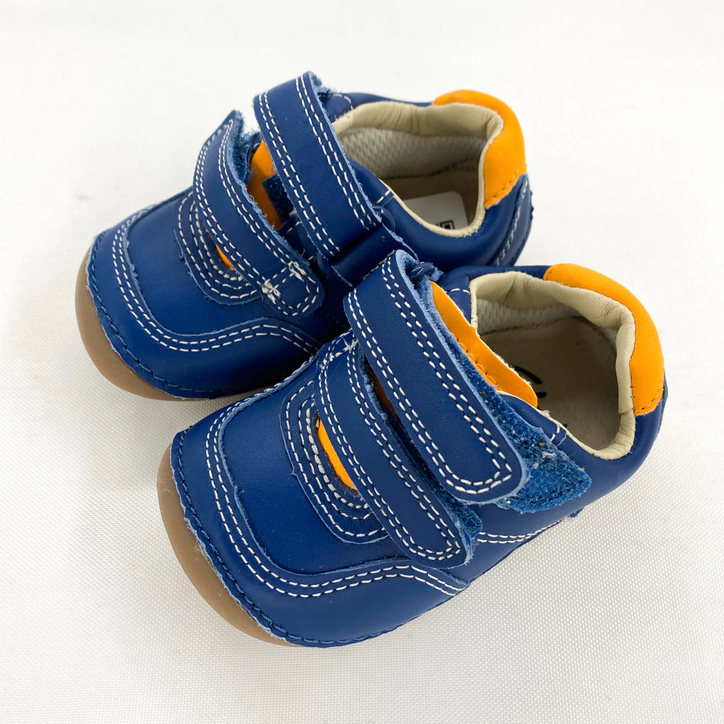 A ESTRENAR / ZAPATILLAS-IMPORTADO-NRO 18 EUR