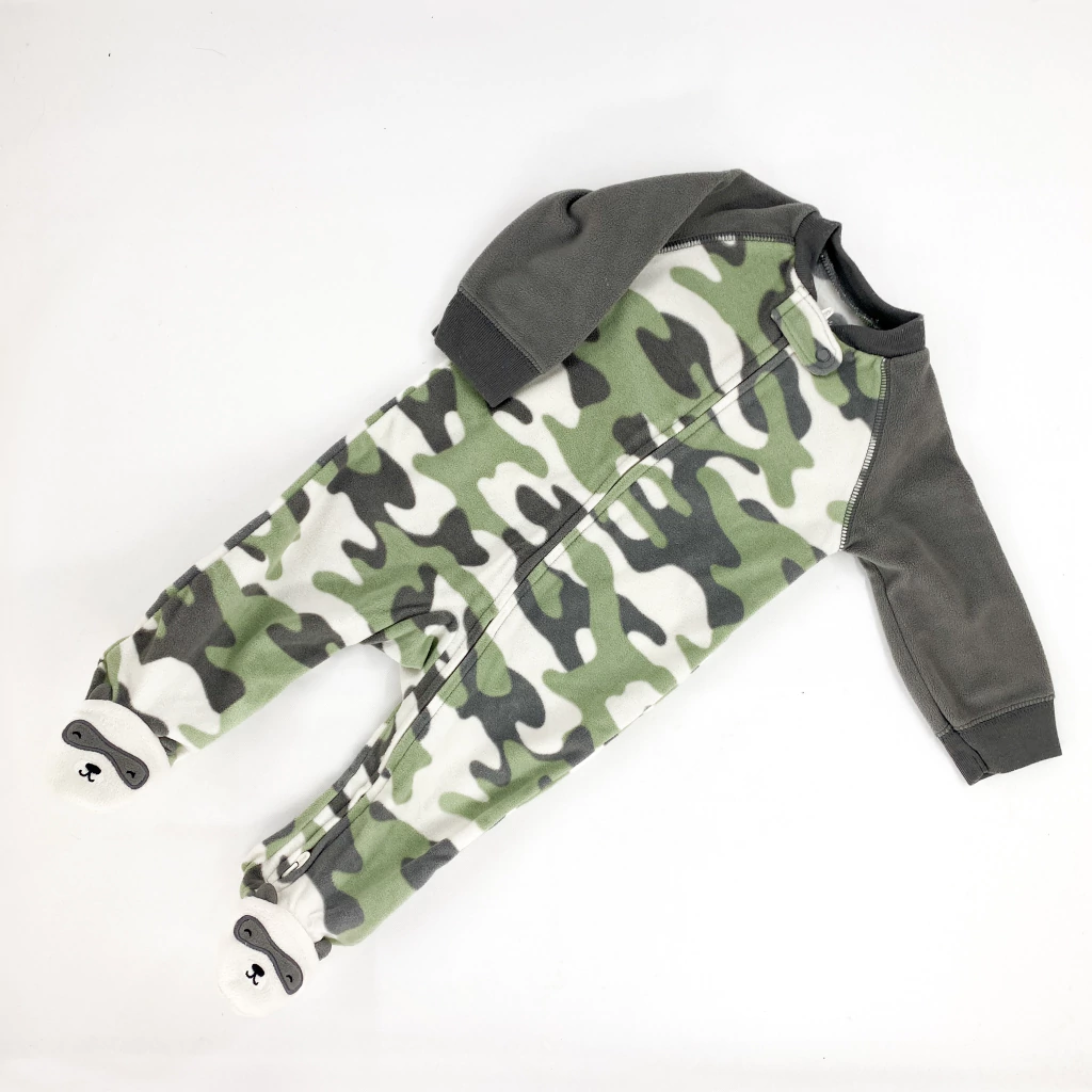 A ESTRENAR / PIJAMA-CARTER´S-T 6 MESES
