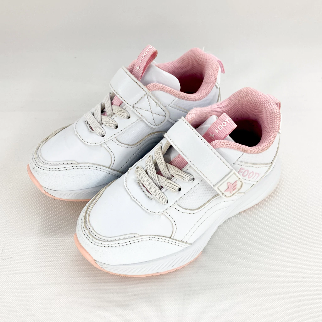 A ESTRENAR / ZAPATILLAS-FOOTY-NRO 26 AR