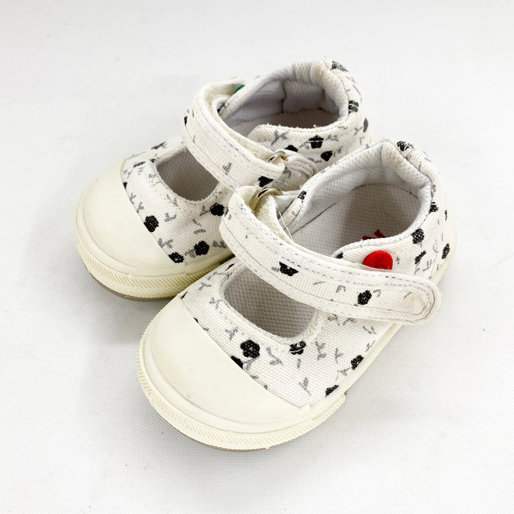 GUILLERMINAS-KICKERS-NRO 19 ARG