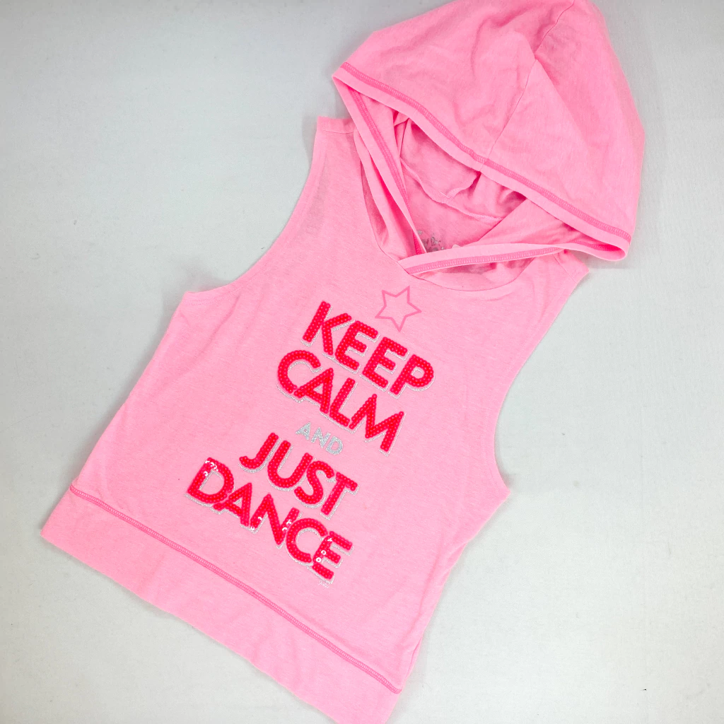 CON DETALLE / REMERA-JUSTICE-T 8