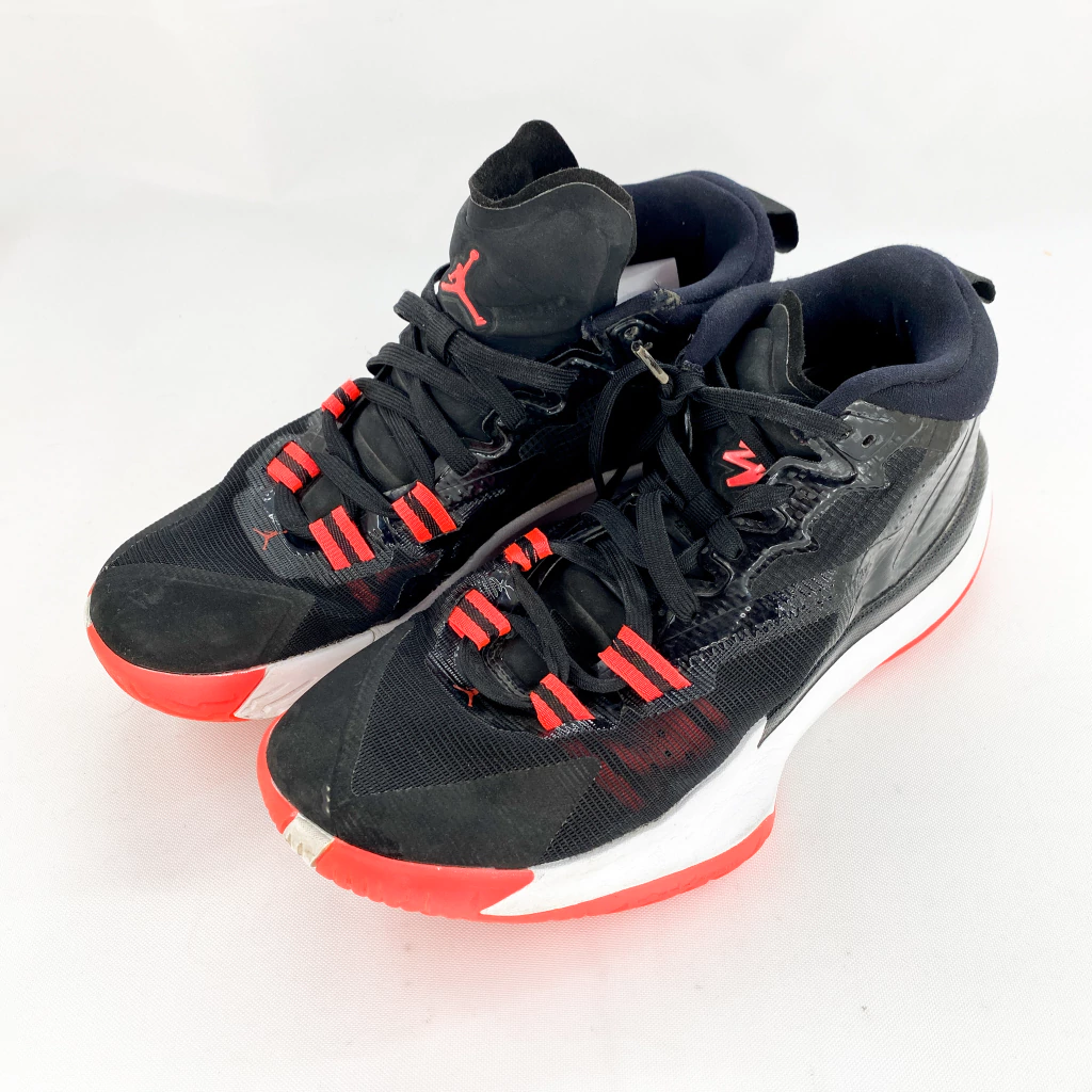 CON DETALLE / ZAPATILLAS-JORDAN-T 40.2 EUR