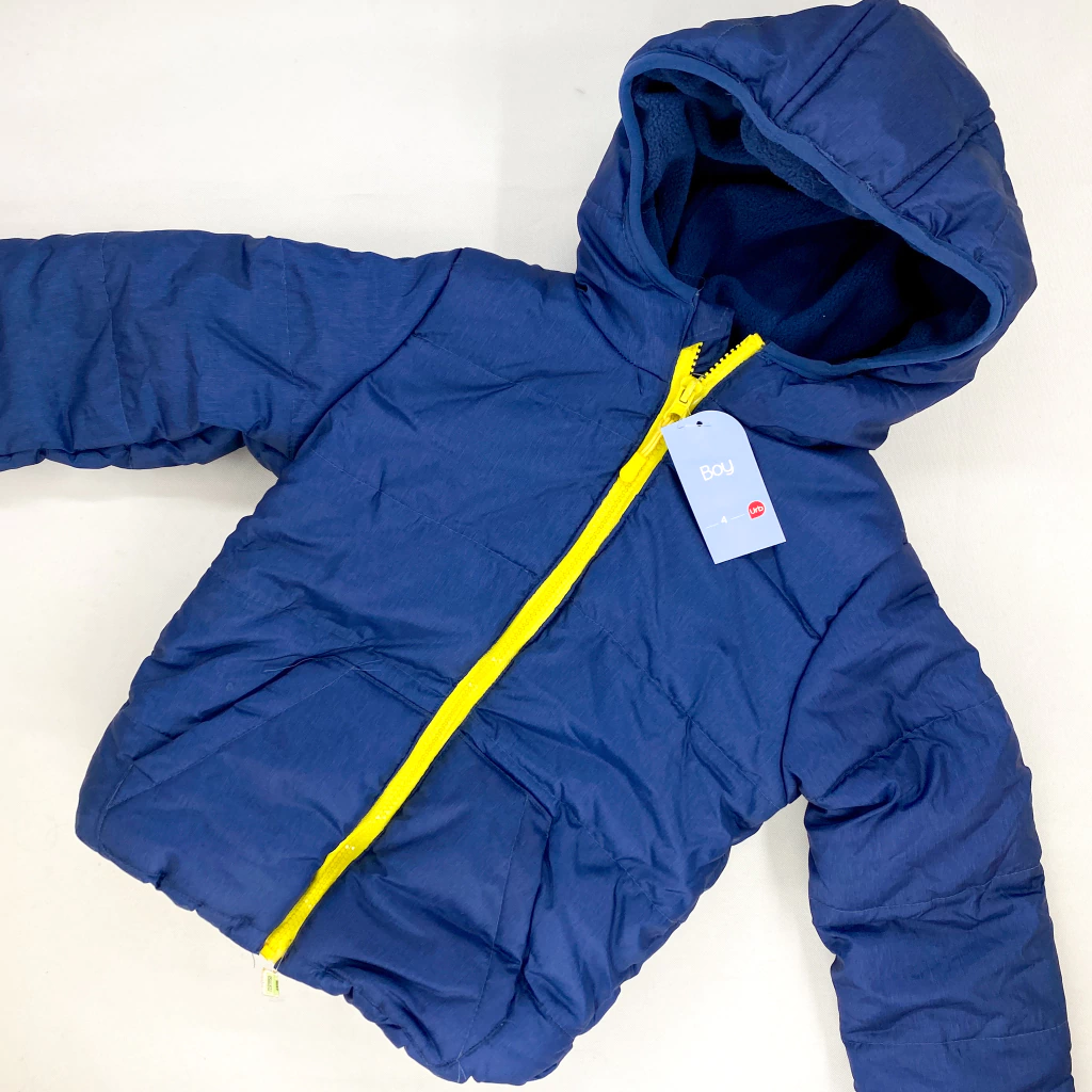 A ESTRENAR / CAMPERA-URB-T 4