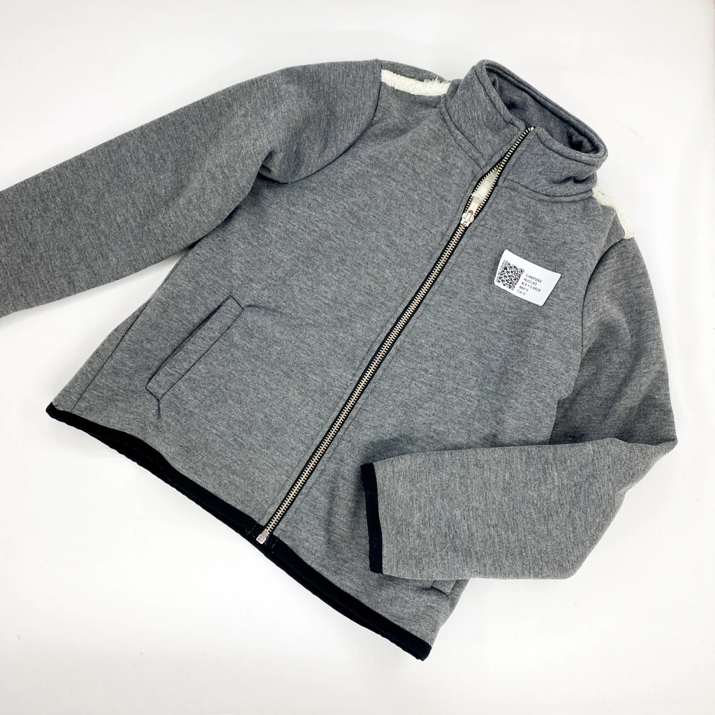 A ESTRENAR / CAMPERA-NUCLEO-T XS