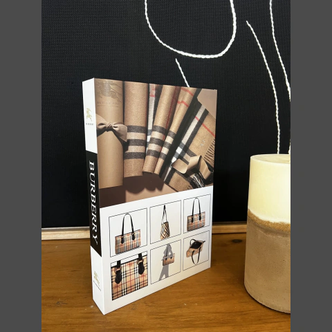 Imagen de Variedad libros decorativos Moda