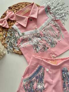 Conjunto Ana Castela Boiadeira Rosa com Franja Paetê Prata Sem Manga (Camisa + Shorts + Laço de Cabelo) 1 a 16 anos - comprar online