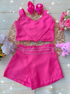 Conjunto Pink Coração (Blusa + Short Saia+ Cinto Strass)