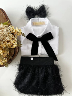 Conjunto Valéria (Acompanha Laço de Cabelo) na internet