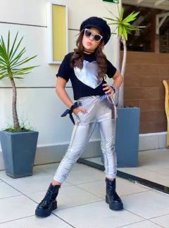 Conjunto Calça Metalizada Prata + Blusa Coração - comprar online