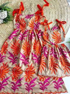 Vestido Dafini na internet