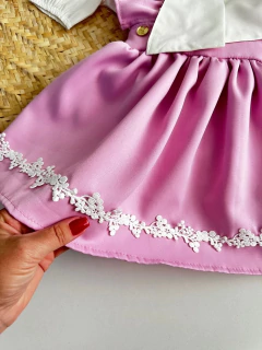 Conjunto Laila (Acompanha Laço de Cabelo) na internet