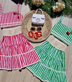 Conjunto Saia e Cropped Cereja Vermelho Listrado com Renda Cru Longo - comprar online