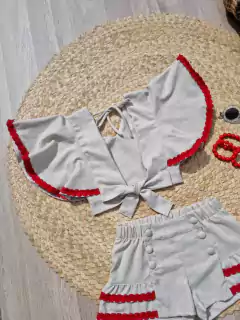 Conjunto Linho Cru Cereja Cropped Babados e Short Botões na internet
